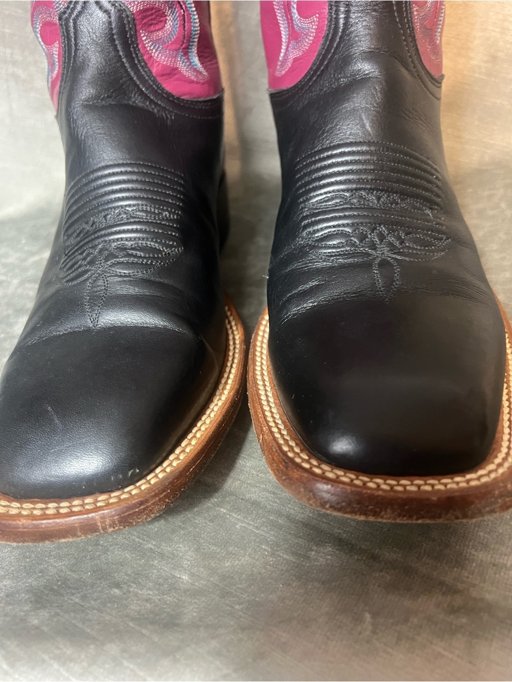 Lucchese Women's Calf Leather Western Black/Fuscia Boots. Size 10B - Picture 4 of 15